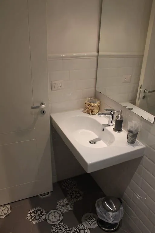 Spazio Cavour Guesthouse Rome Italy